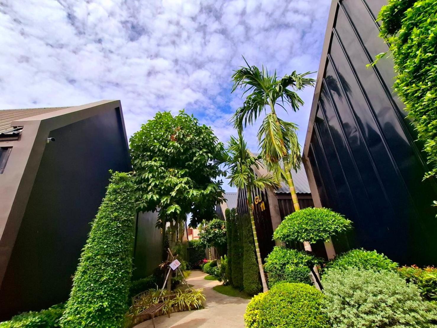 Sawasdee​ Buriram​ Resort Eksteriør billede