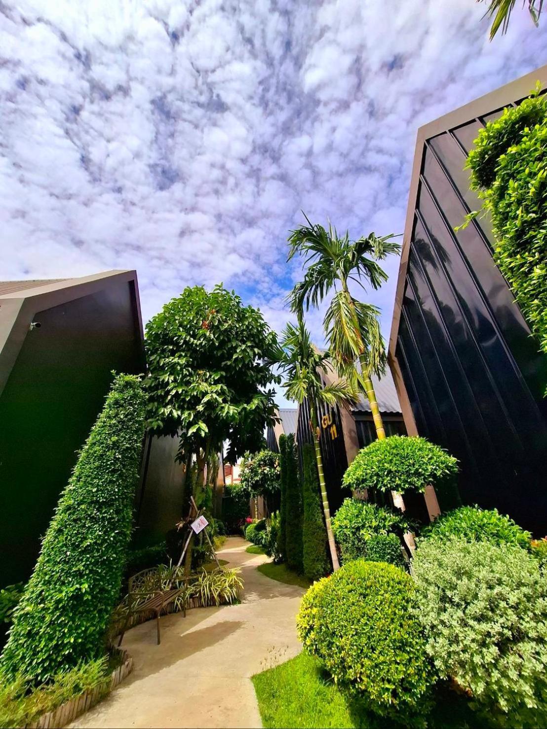 Sawasdee​ Buriram​ Resort Eksteriør billede
