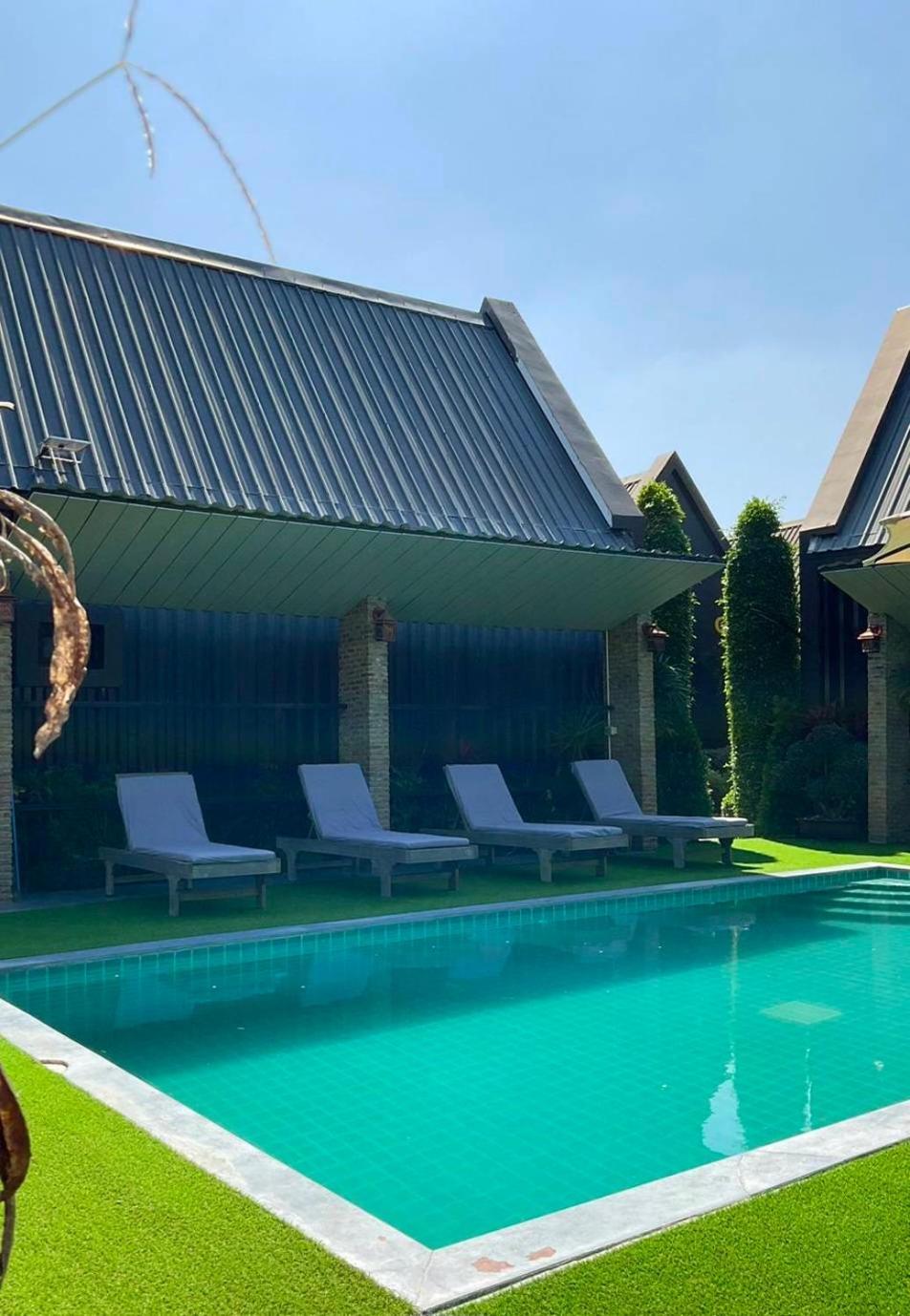 Sawasdee​ Buriram​ Resort Eksteriør billede