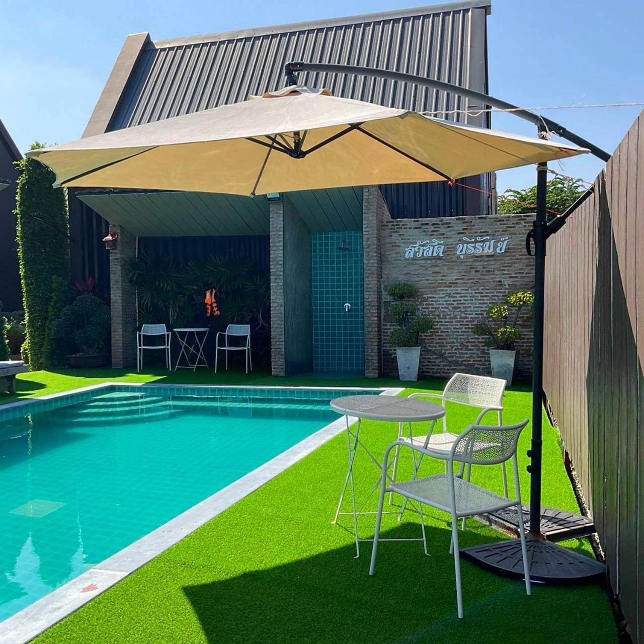 Sawasdee​ Buriram​ Resort Eksteriør billede